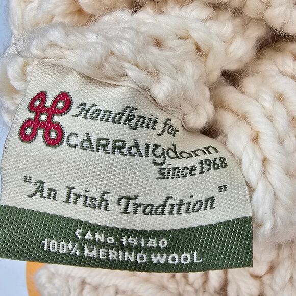 Carraigdonn Handknit 100% Merino Wool Knit Bag Cream with Wooden Handles - Picture 4 of 9